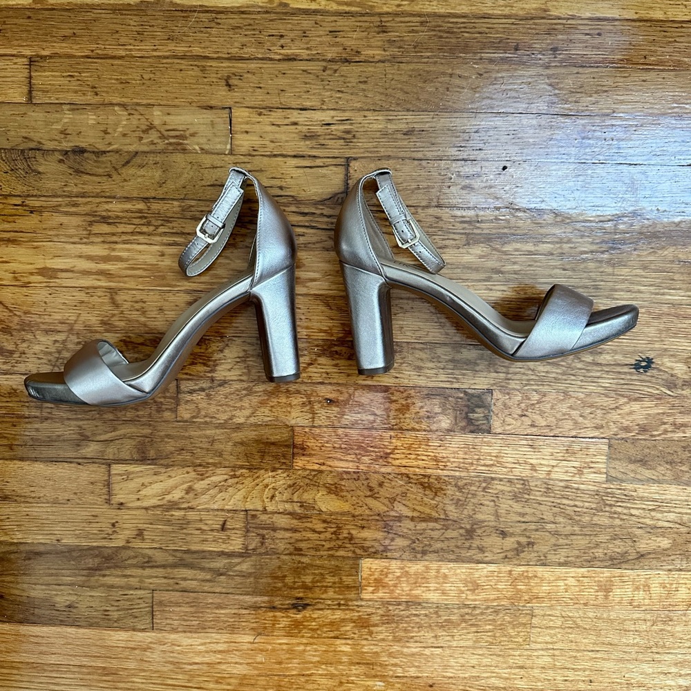 Naturalizer platform heel